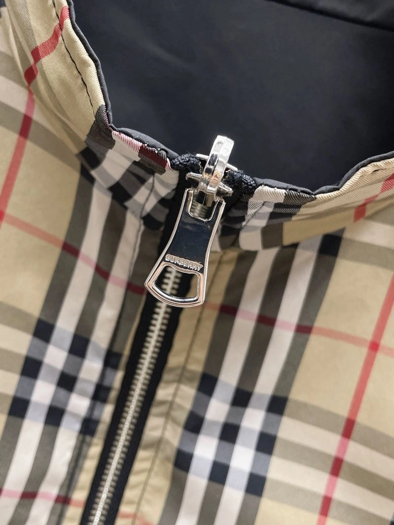 Burberry Outwear EasyMatch 102759