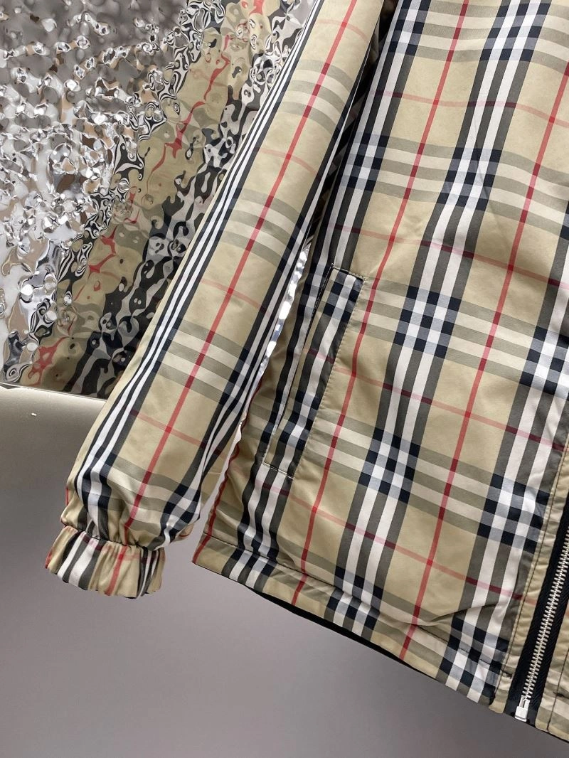 Burberry Outwear EasyMatch 102759