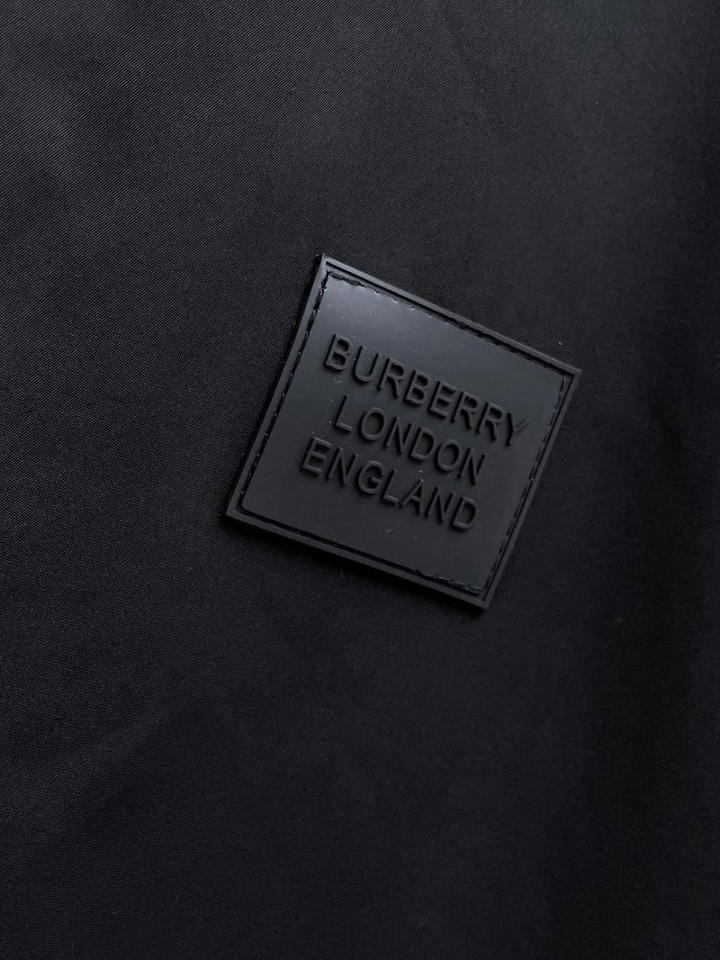 Burberry Outwear EasyMatch 102759