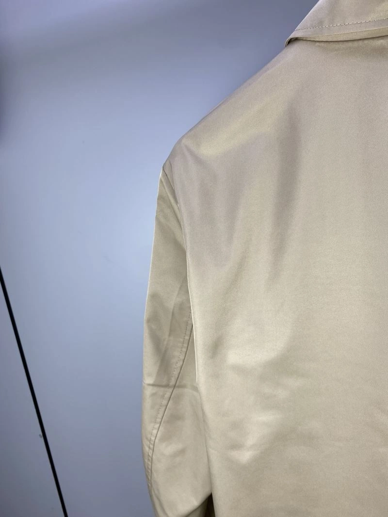 Burberry Outwear Lightweight 102772