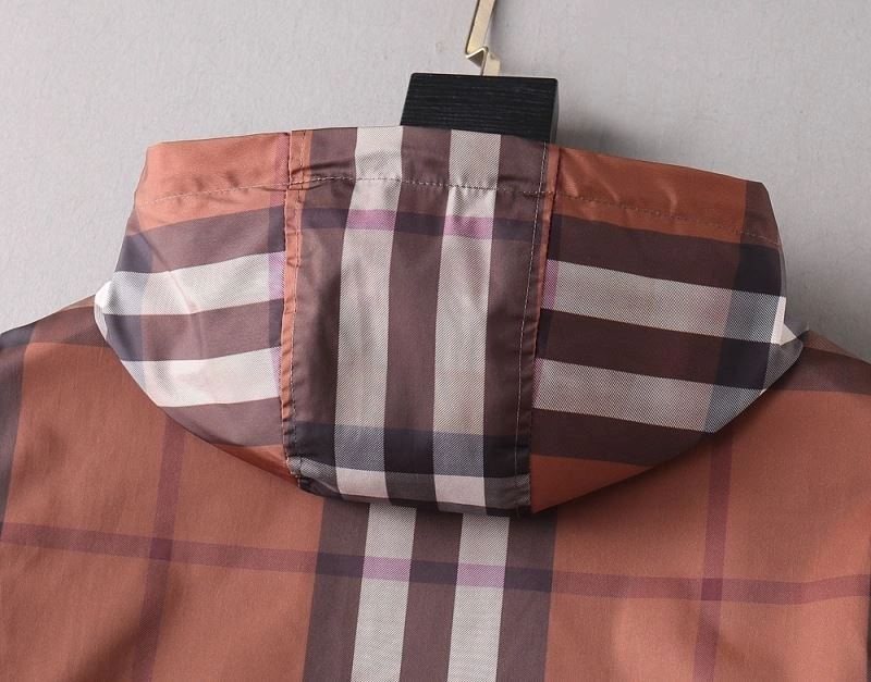 Burberry Outwear TopPick 102740