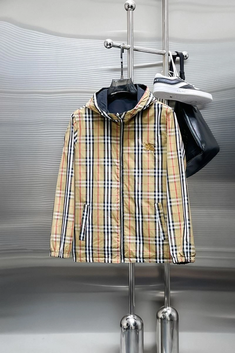 Burberry Outwear Classic 102735