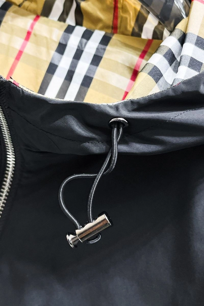 Burberry Outwear Classic 102735