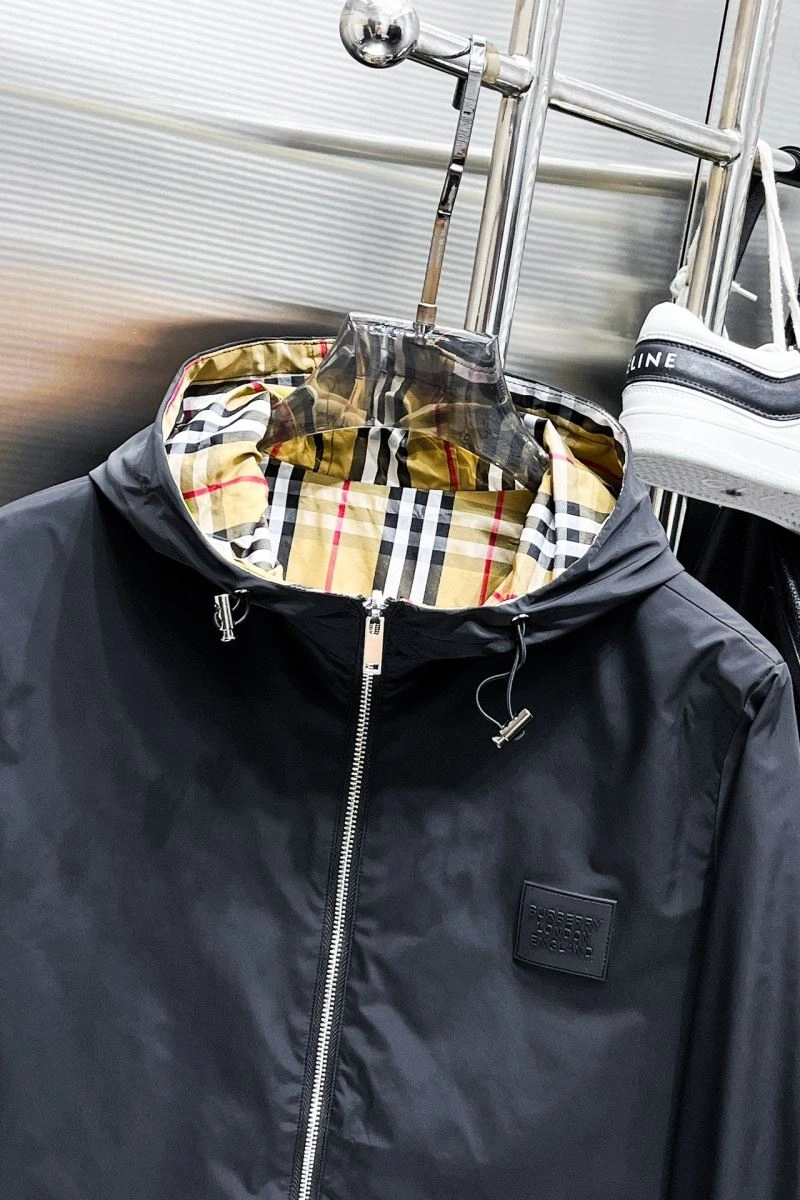 Burberry Outwear Classic 102735