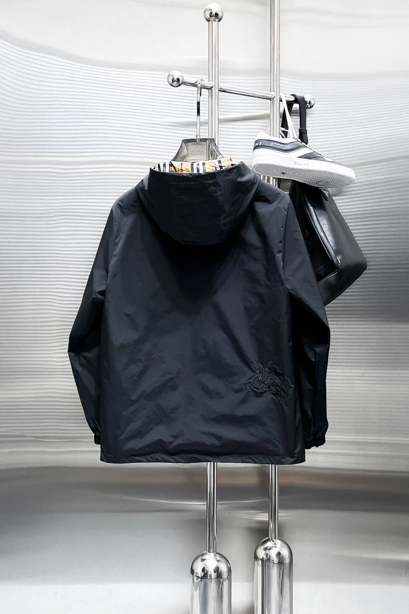 Burberry Outwear Classic 102735
