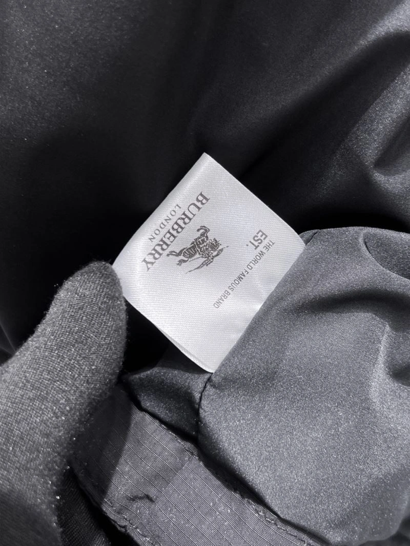 Burberry Outwear FlexibleFit 102731