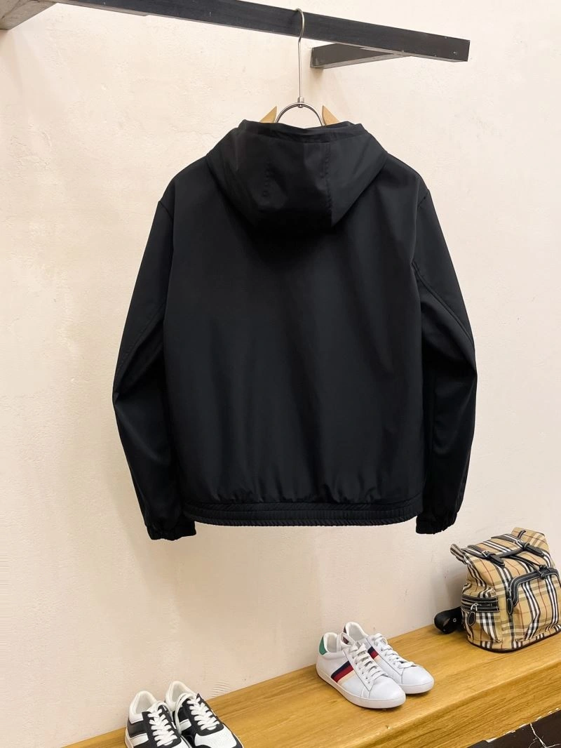 Burberry Outwear Refined 102724