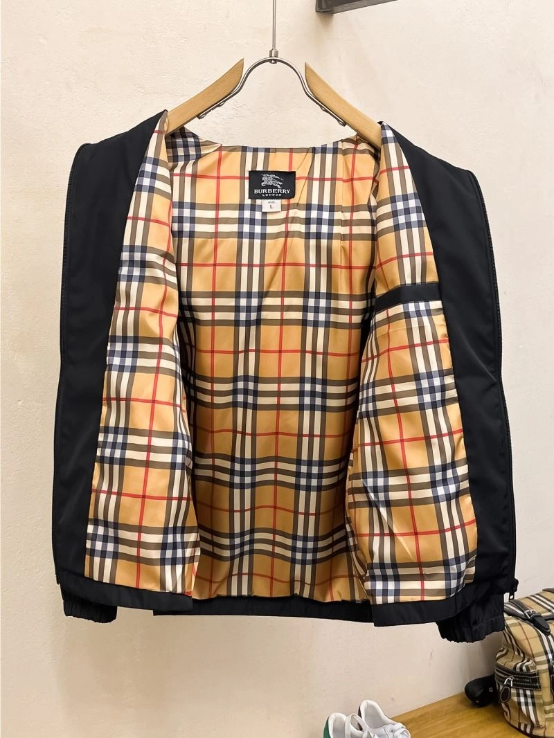 Burberry Outwear EasyMatch 102723
