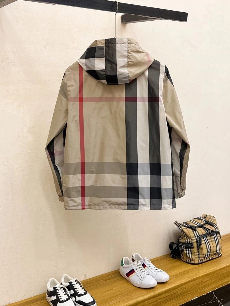 FlexibleFit Burberry Outwear 102718