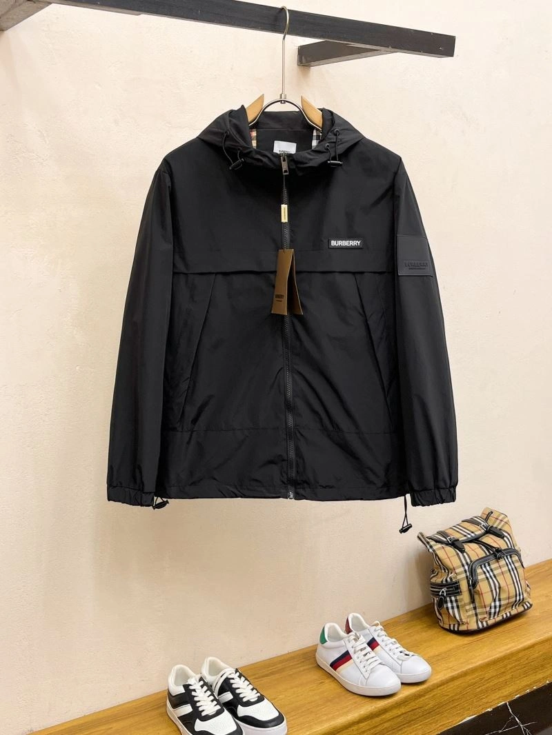Burberry Outwear OdorResistant 102722