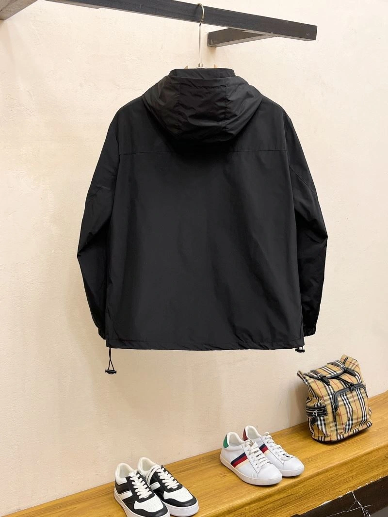 Burberry Outwear OdorResistant 102722