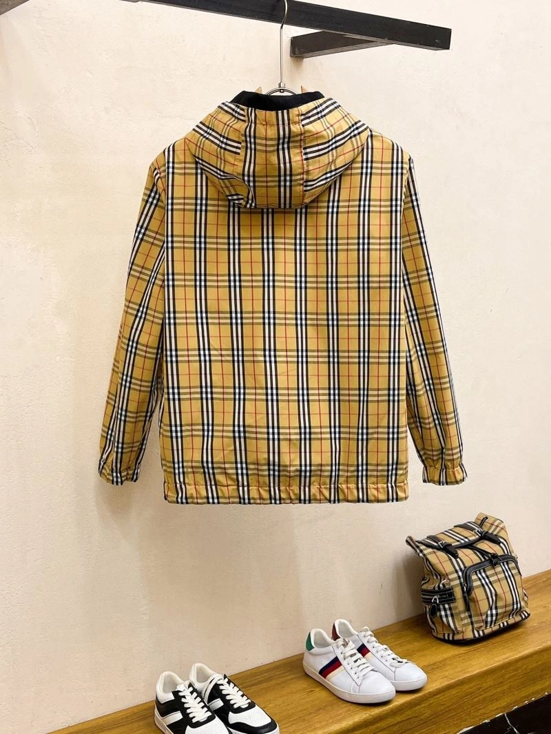 Comfortable Burberry Outwear 102720