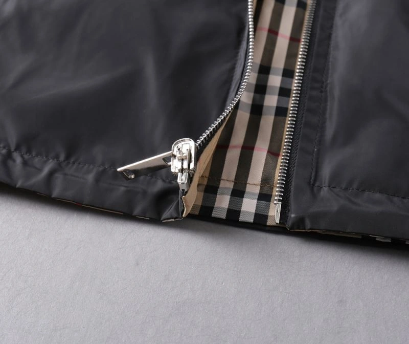 Burberry Outwear Modern 102711