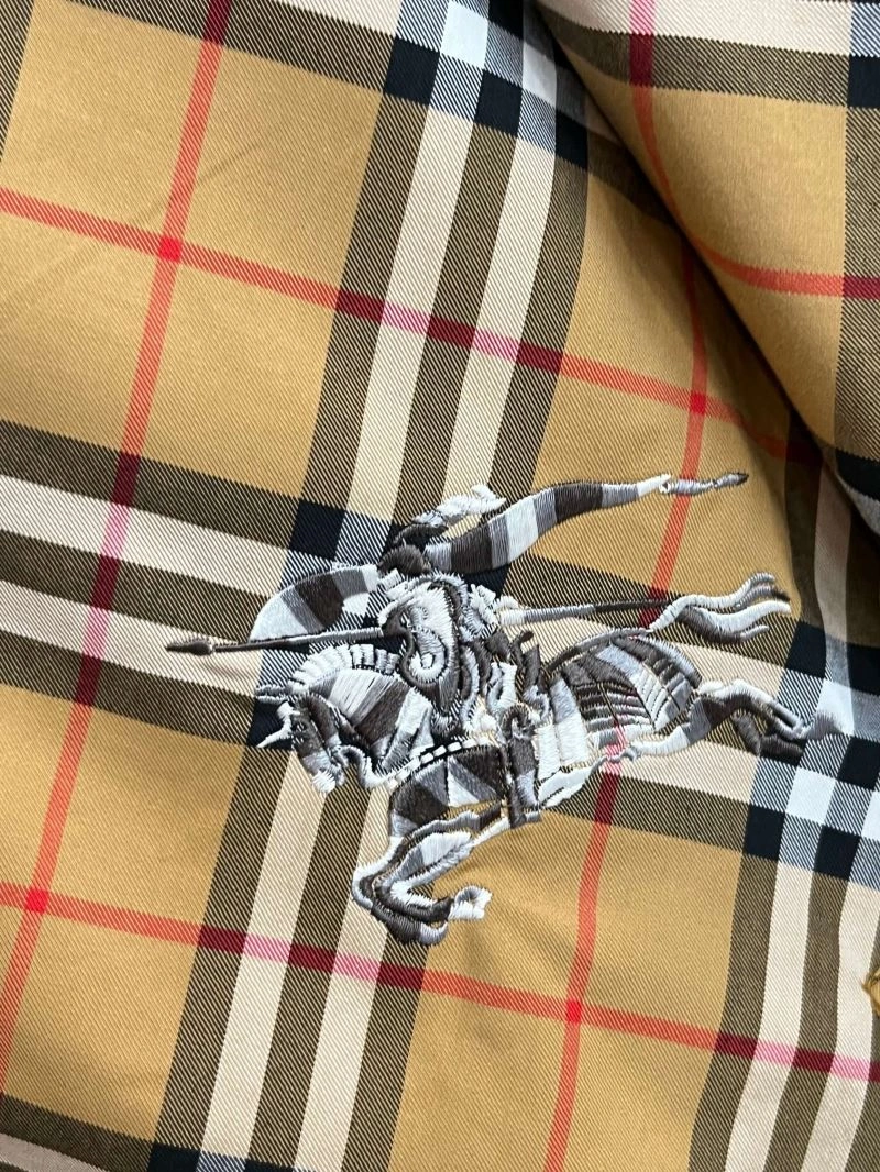 Burberry Outwear Timeless 102717