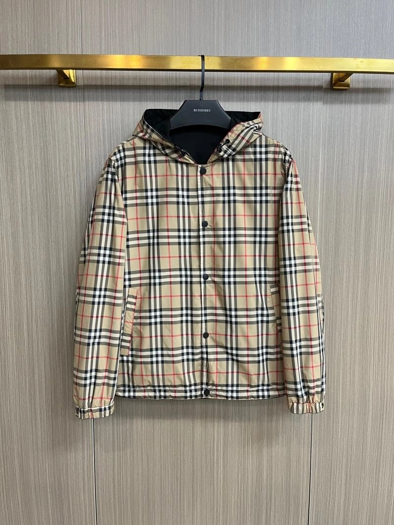 Functional Burberry Outwear 102706