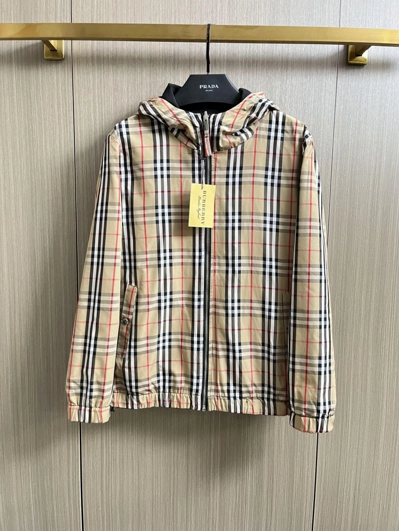 WrinkleFree Burberry Outwear 102719
