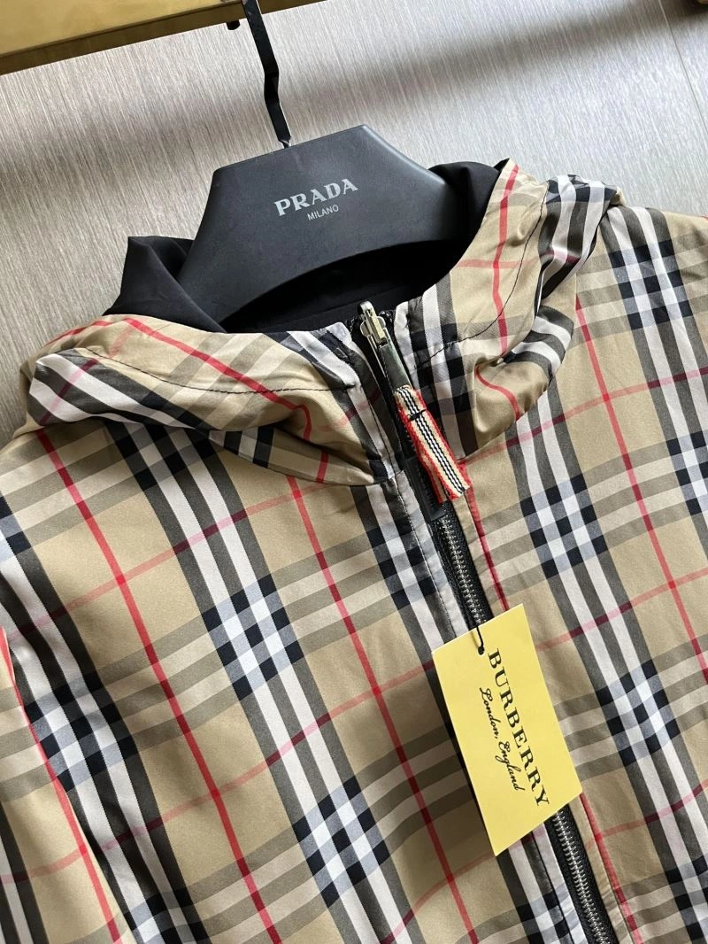 WrinkleFree Burberry Outwear 102719