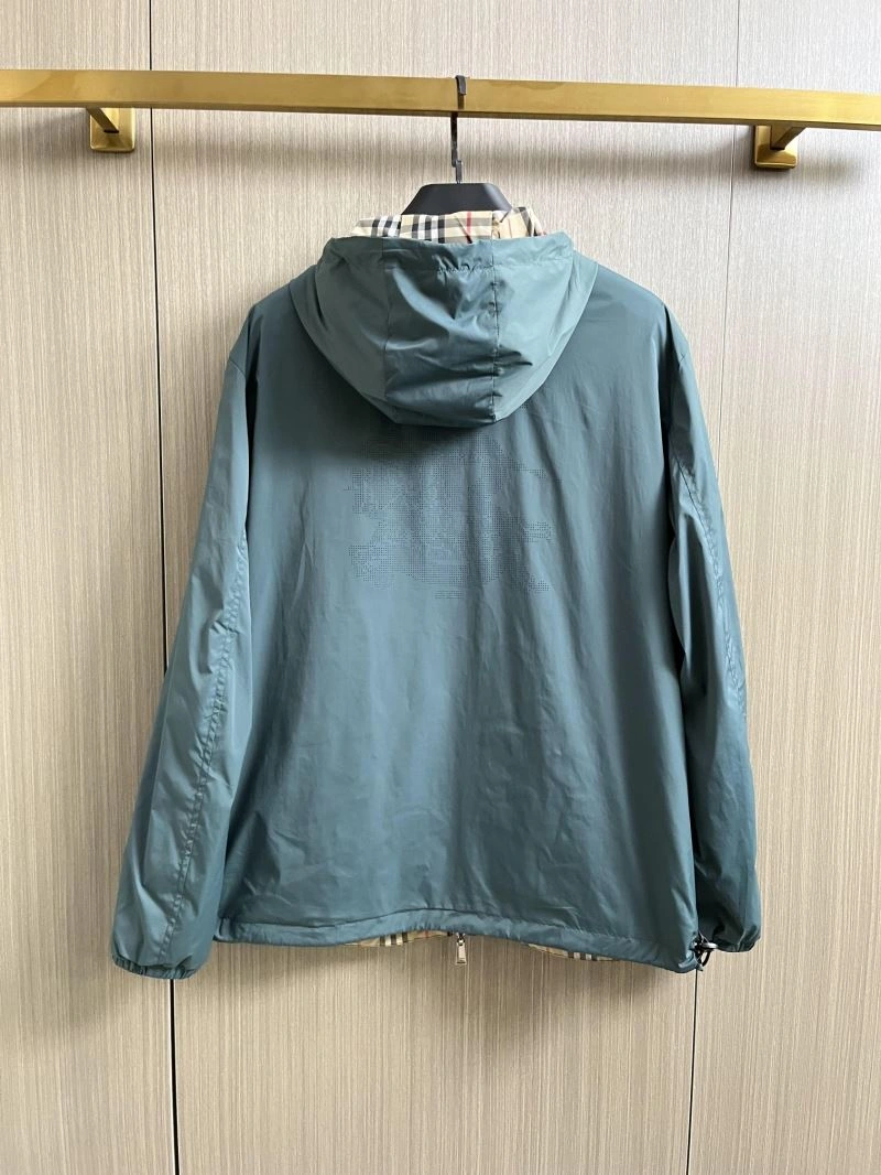 Burberry Outwear ComfortFit 102705