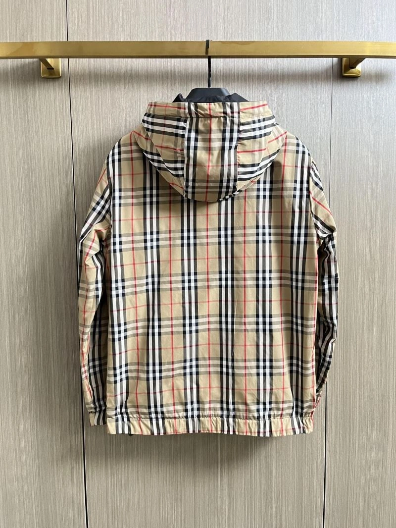 Burberry Outwear ComfortFit 102705