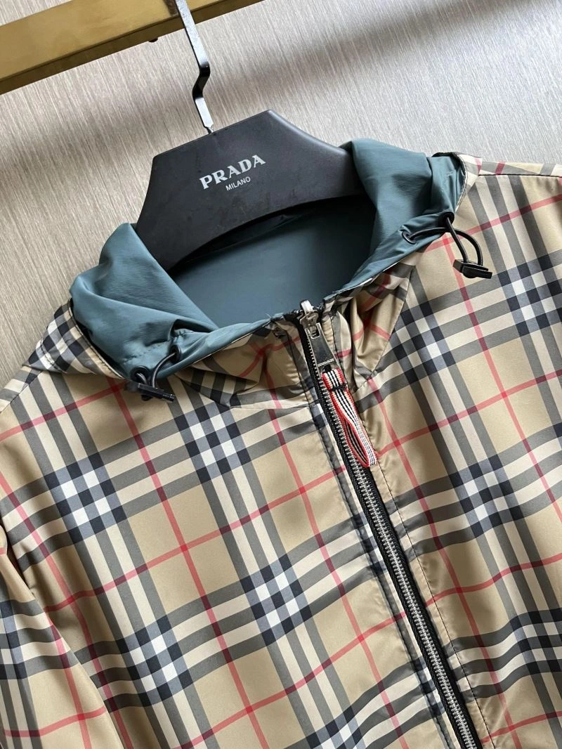 Burberry Outwear ComfortFit 102705