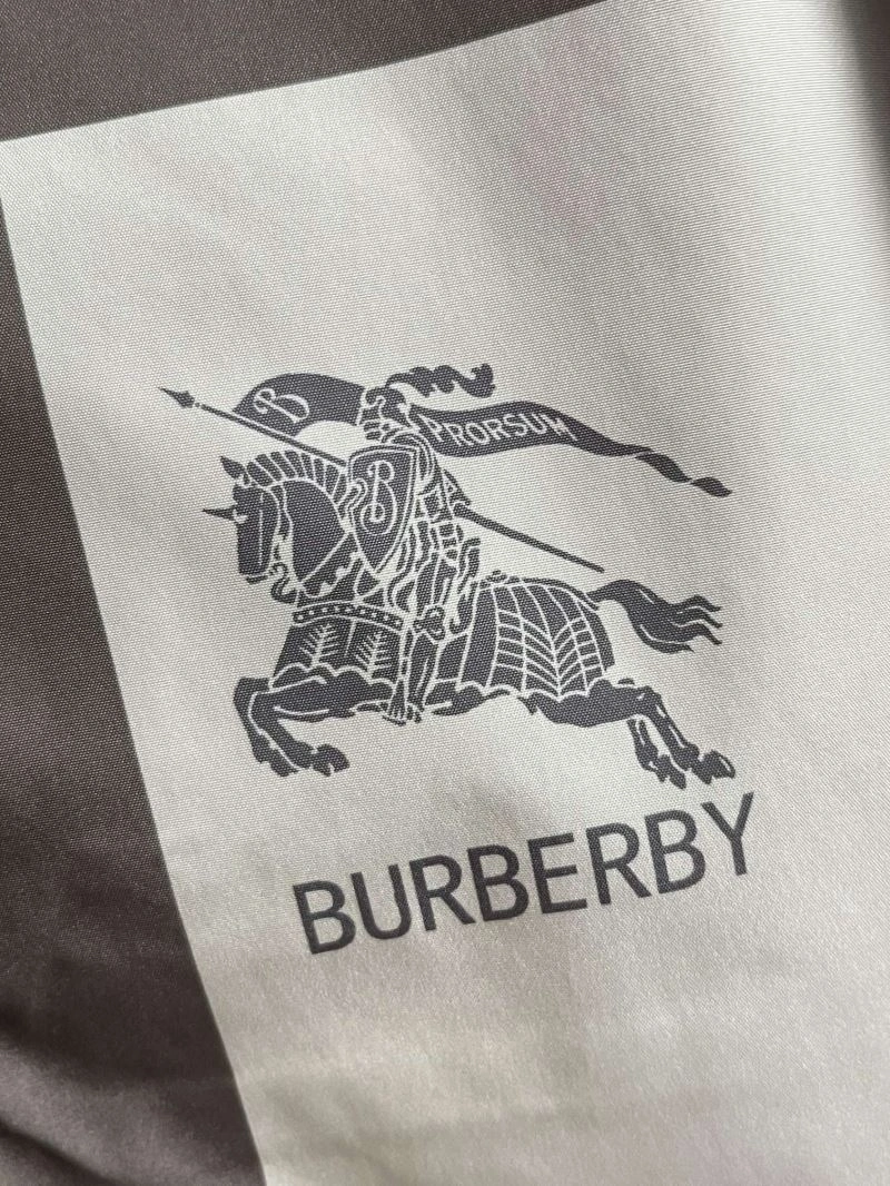 Burberry Outwear TechFriendly 102715