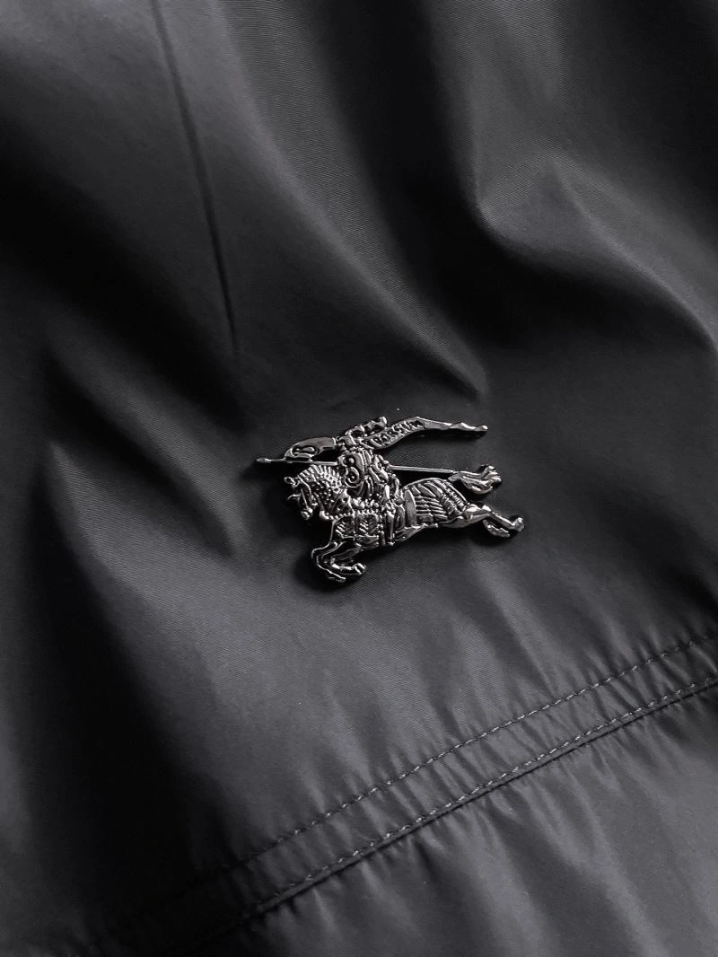 Burberry Outwear Timeless 102701