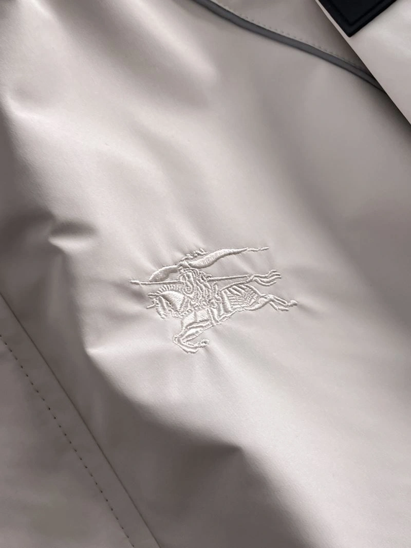 Burberry Outwear Premium 102702