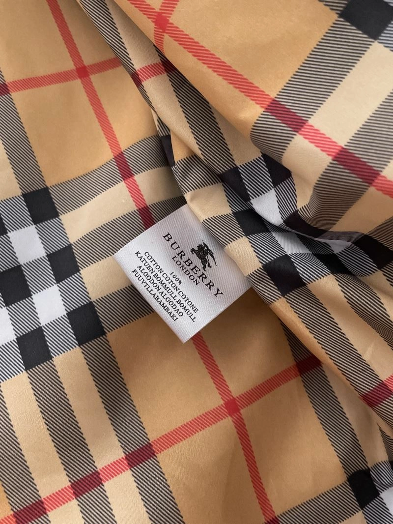 Durable Burberry Outwear 102698