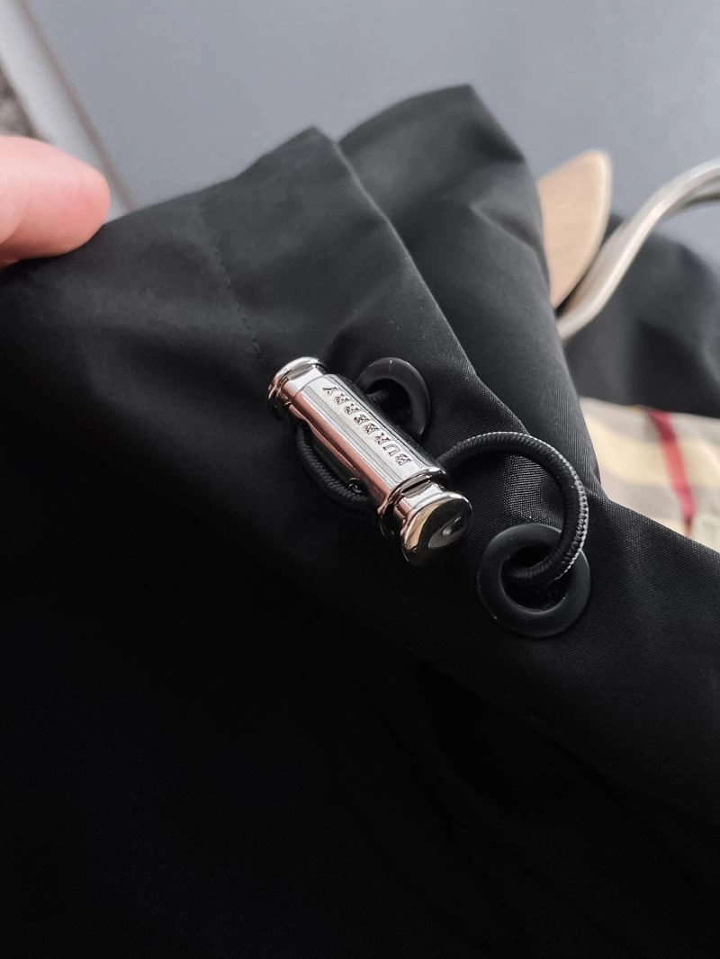 Durable Burberry Outwear 102698
