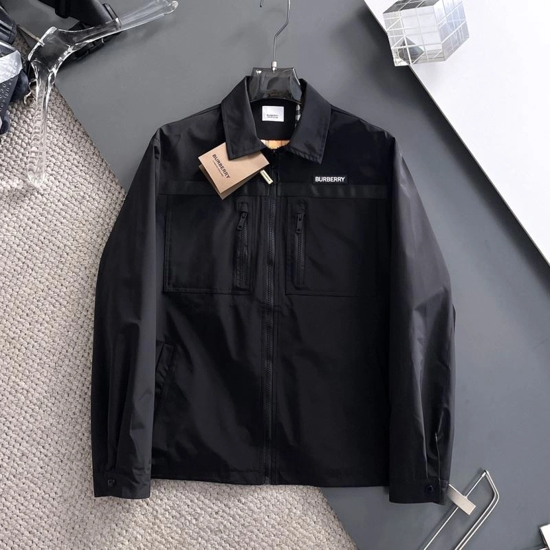 Burberry Outwear Chic 102700
