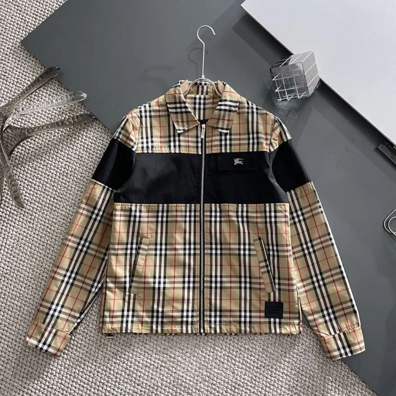 Burberry Outwear Resilient 102695