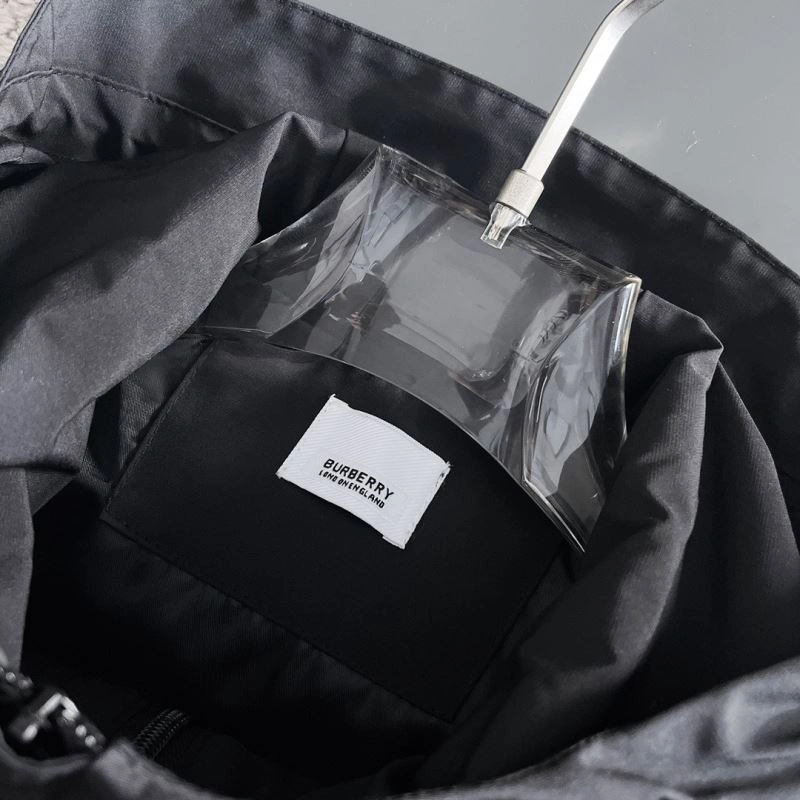 Premium Burberry Outwear 102694