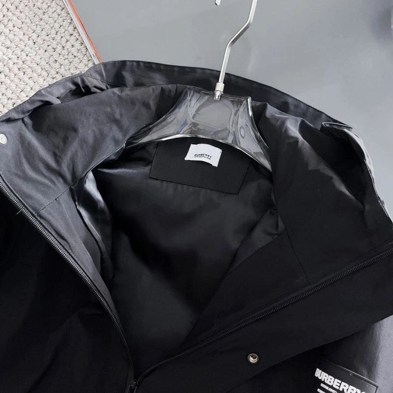 Premium Burberry Outwear 102694