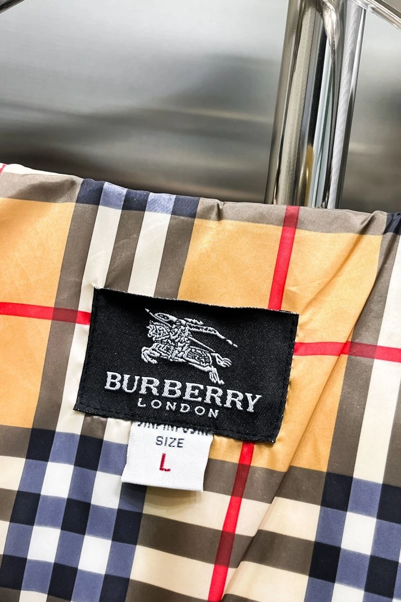 Burberry Outwear ComfortFit 102687