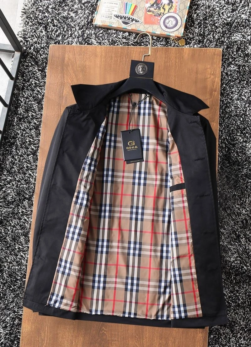 Burberry Outwear Bright 102677