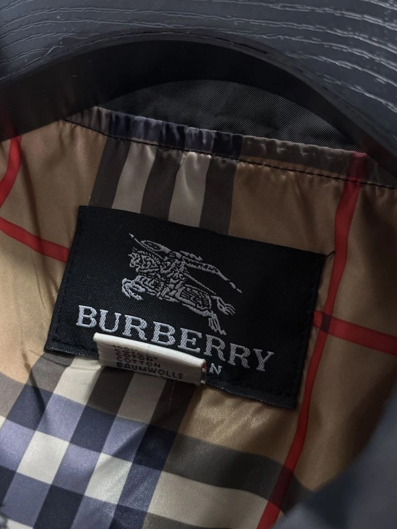 MoistureWicking Burberry Outwear 102686