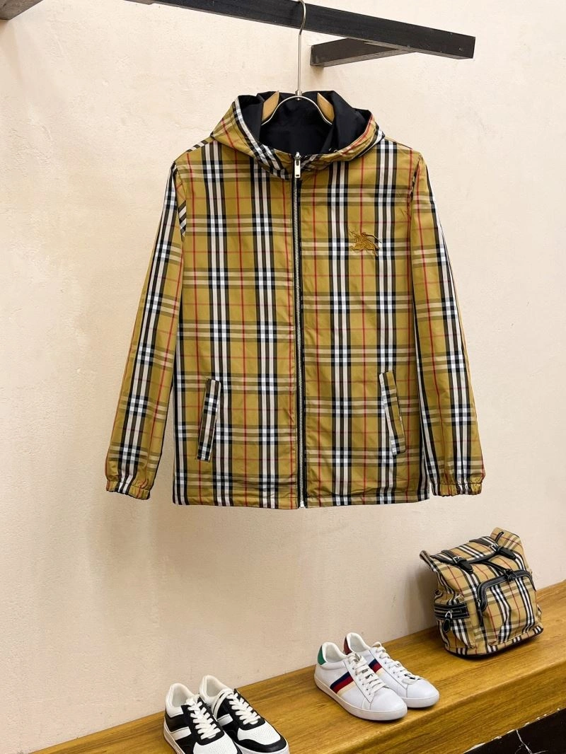 Bold Burberry Outwear 102752