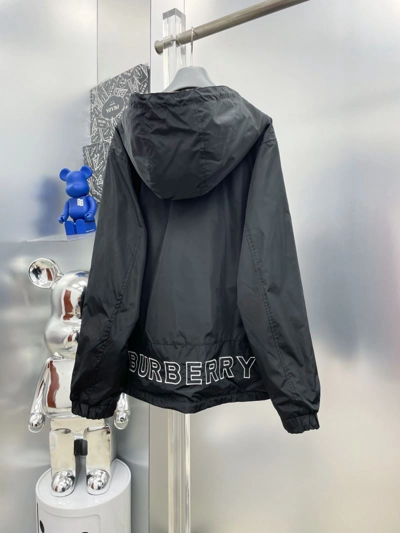 Burberry Outwear QuickDry 102805