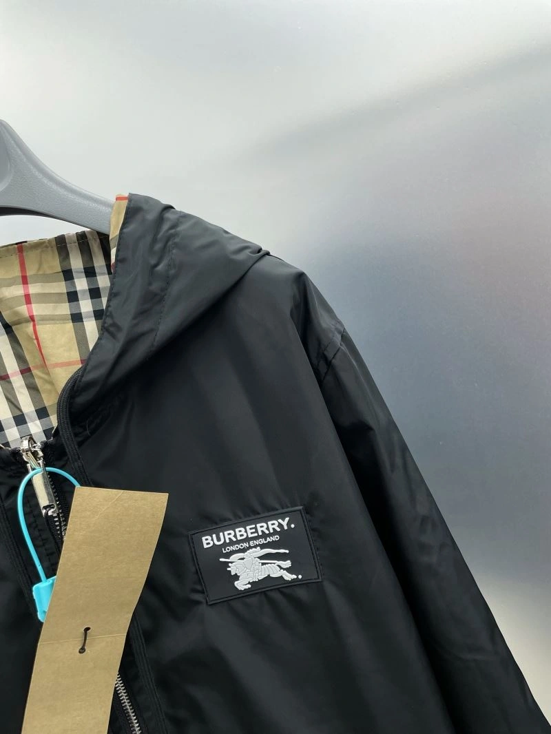 Burberry Outwear QuickDry 102805