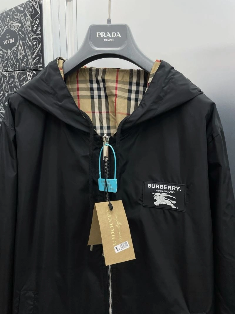 Burberry Outwear QuickDry 102805