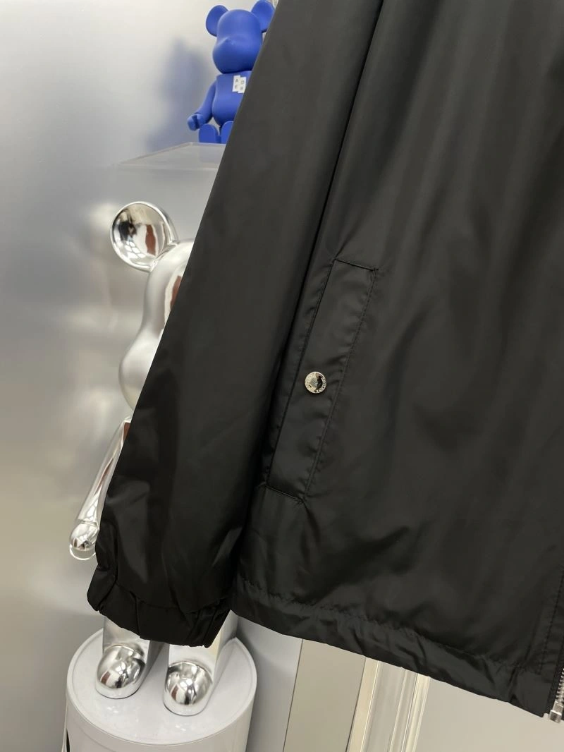 Burberry Outwear QuickDry 102805