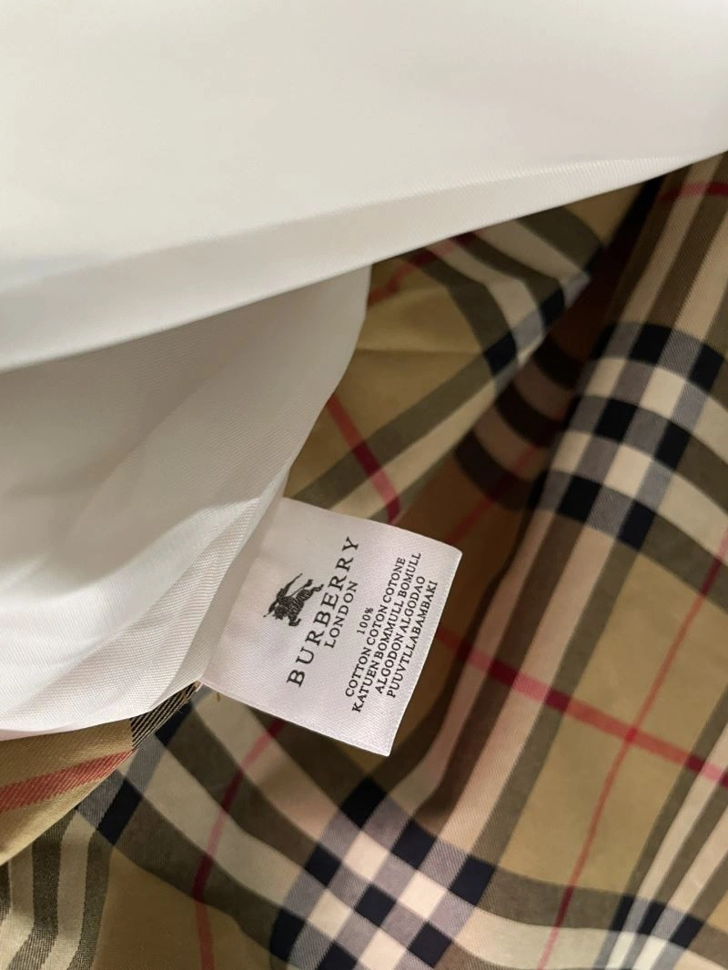 Burberry Outwear Stylish 102707