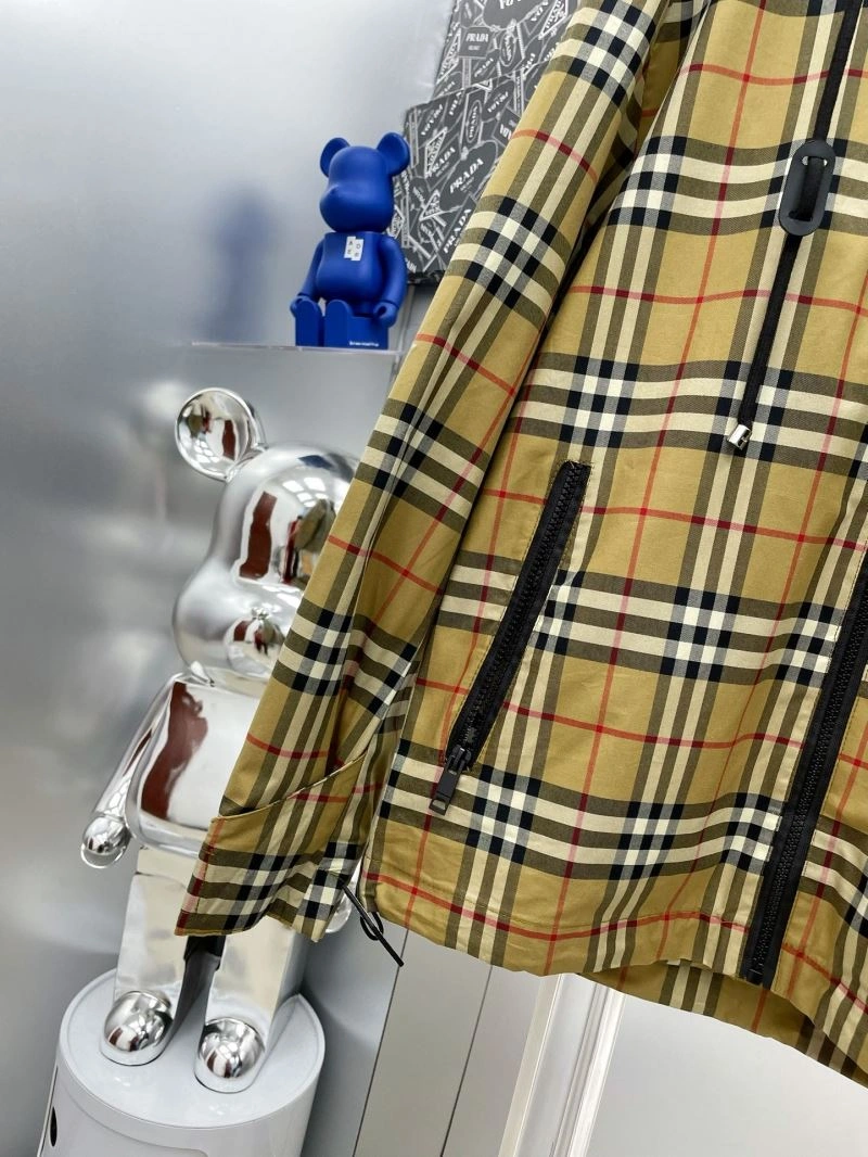 Burberry Outwear Stylish 102707