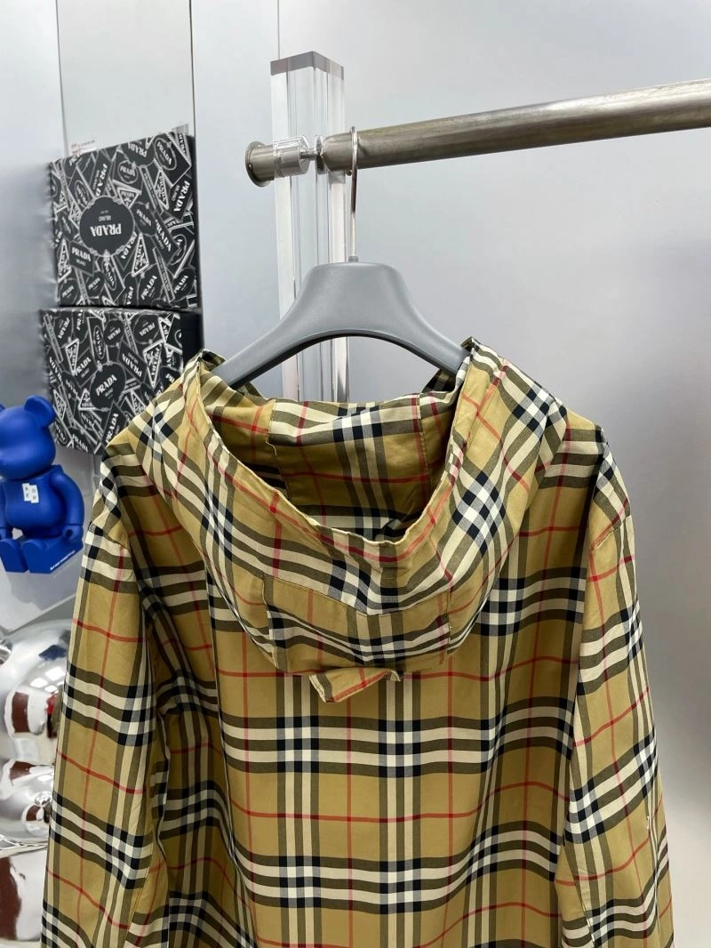 Burberry Outwear Stylish 102707