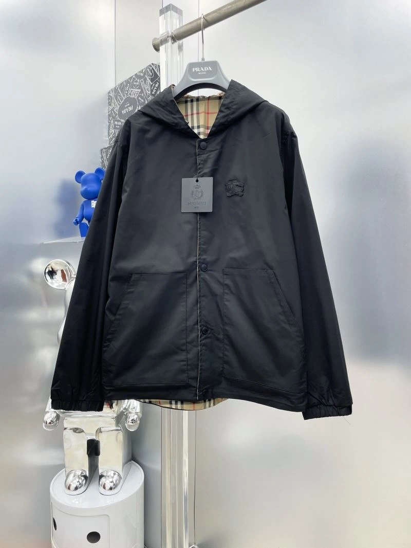 Practical Burberry Outwear 102680