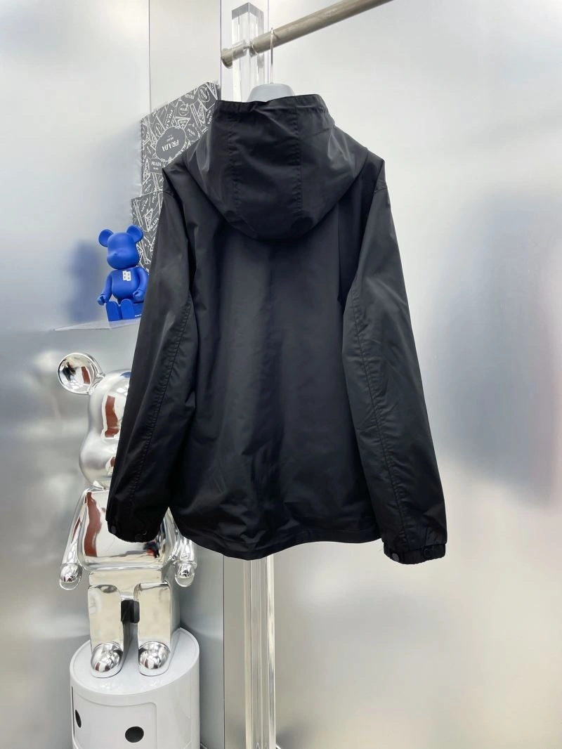 Practical Burberry Outwear 102680