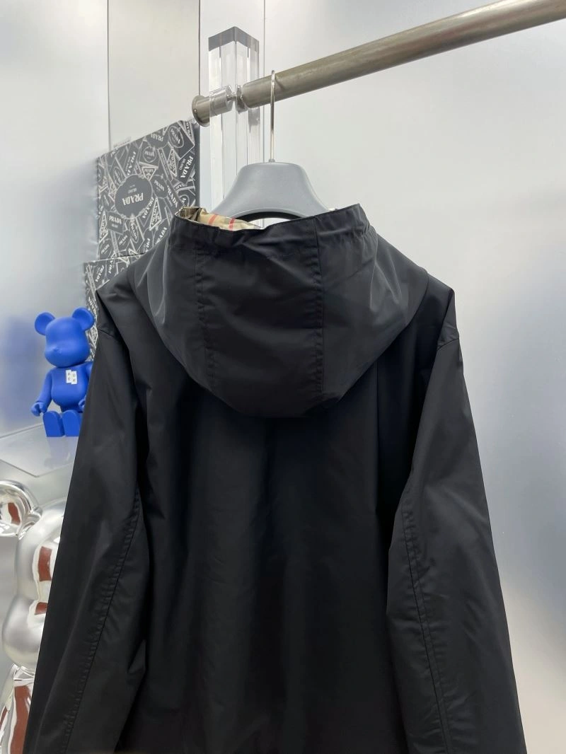 Practical Burberry Outwear 102680