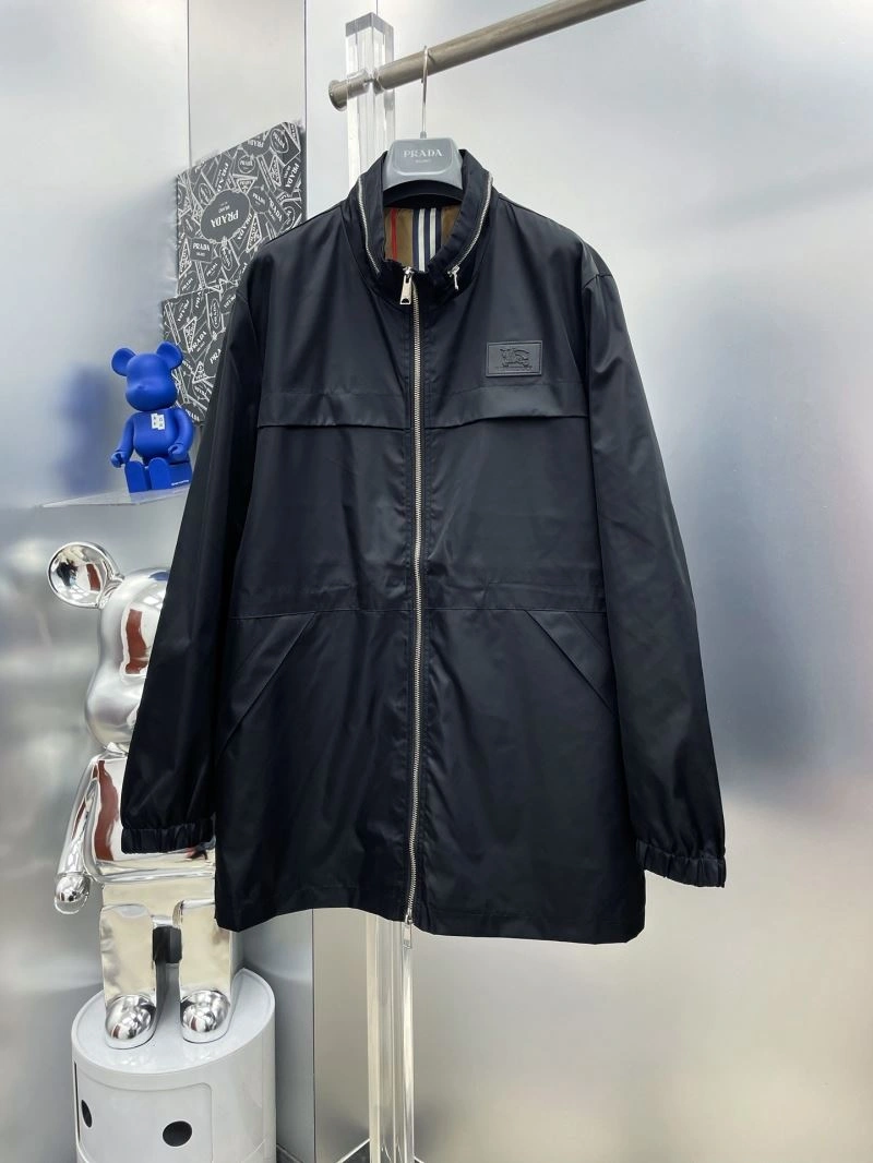 Burberry Outwear Versatile 102710