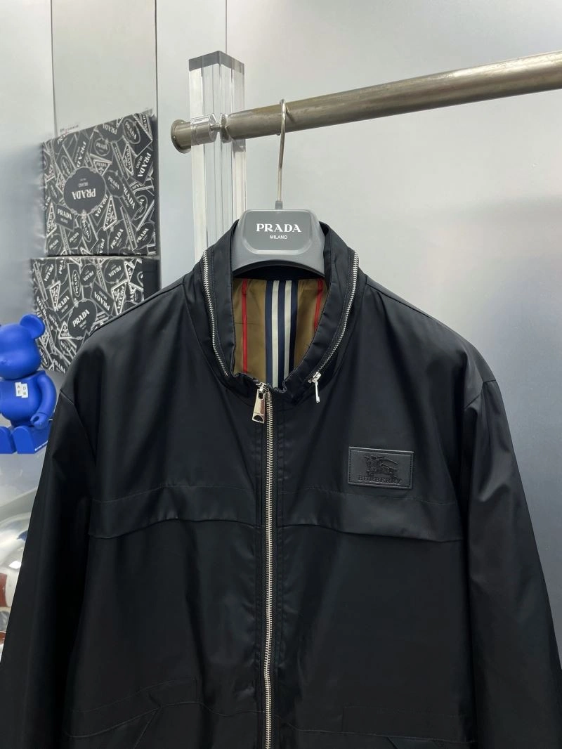 Burberry Outwear Versatile 102710