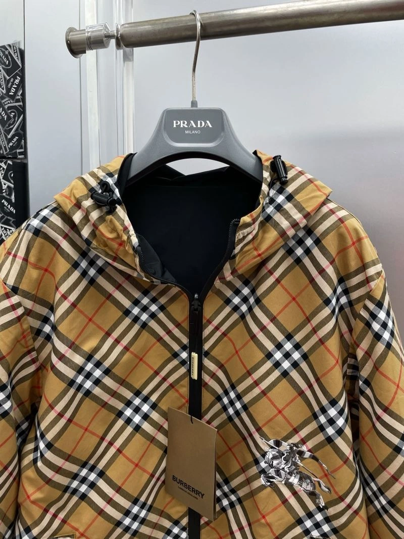 Burberry Outwear SunProtective 102675